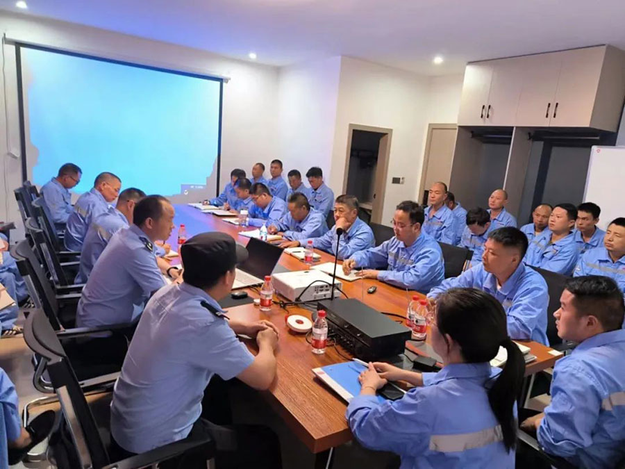 警民面对面、搭建连心桥｜宏大爆破宜春时代项目部开展反诈宣传活动