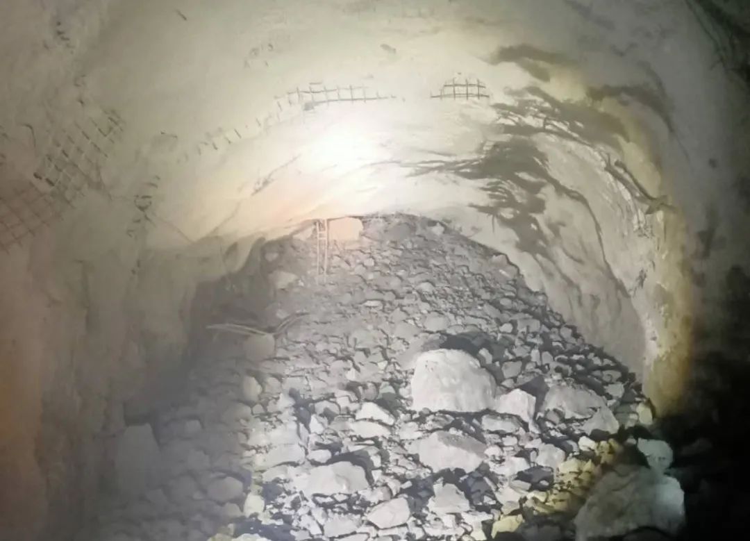 再创佳绩!塞尔维亚瑞基塔项目中深孔首爆告捷